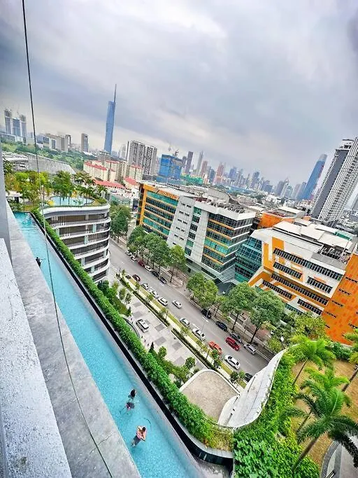 2R2B*1-6+1 Pax*Kl City*10Mins-Klcc Kuala Lumpur 0*,
